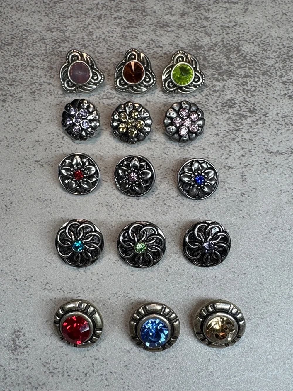 Lot of 15: 12mm Snaps: Assorted Silver-Tone Multi-Color Snap Charms